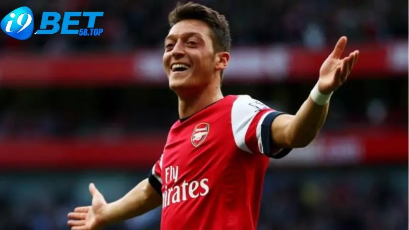 Giới thiệu về cầu thủ Mesut Ozil